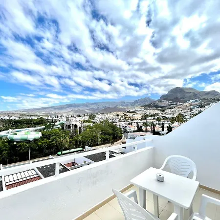 Apartment With Wifi, Pool, Close To The Shops And Restaurants In Tenerife South Apartamento Costa Adeje (Tenerife)