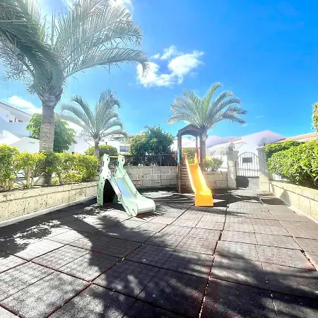Apartmán Apartment With Wifi, Pool, Close To The Shops And Restaurants In Tenerife South Costa Adeje (Tenerife)