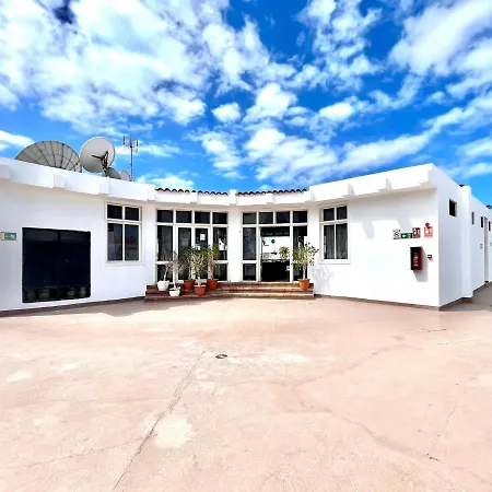 Apartment With Wifi, Pool, Close To The Shops And Restaurants In Tenerife South Apartamento