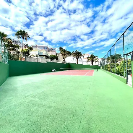 Apartment With Wifi, Pool, Close To The Shops And Restaurants In Tenerife South Apartamento Costa Adeje (Tenerife)
