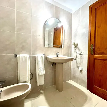 Apartmán Apartment With Wifi, Pool, Close To The Shops And Restaurants In Tenerife South Costa Adeje (Tenerife)