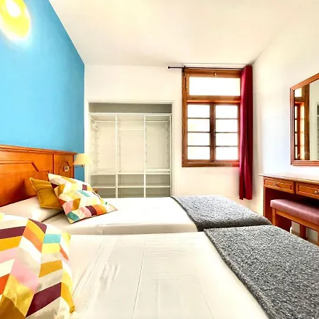 Apartment With Wifi, Pool, Close To The Shops And Restaurants In Tenerife South Apartmán Costa Adeje (Tenerife)