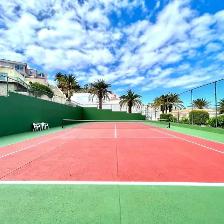 Apartment With Wifi, Pool, Close To The Shops And Restaurants In Tenerife South Apartamento *