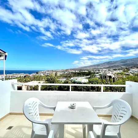 Διαμέρισμα Apartment With Wifi, Pool, Close To The Shops And Restaurants In Tenerife South