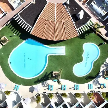 Apartment With Wifi, Pool, Close To The Shops And Restaurants In Tenerife South Διαμέρισμα